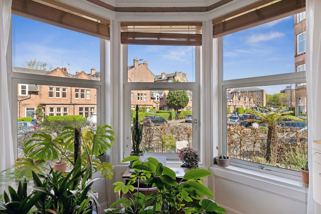 Property photo 3 of 36