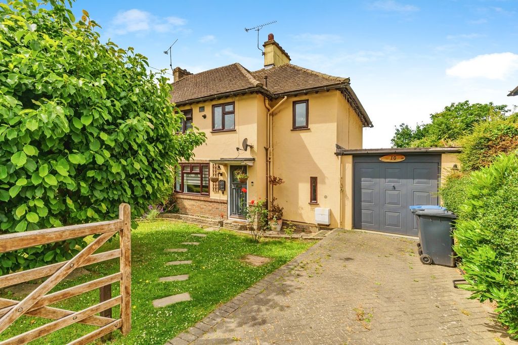 Property photo 1 of 20