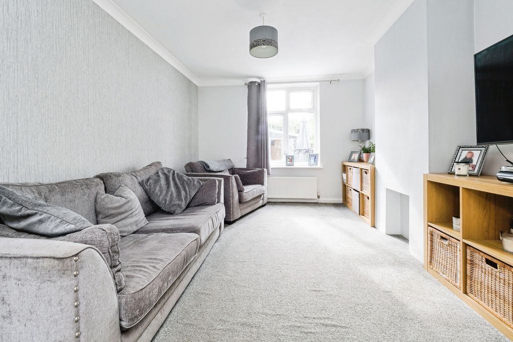 Property photo 2 of 18 Pbox-Img.Jpg