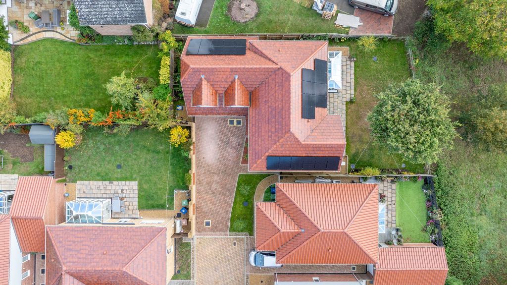 Property photo 1 of 53