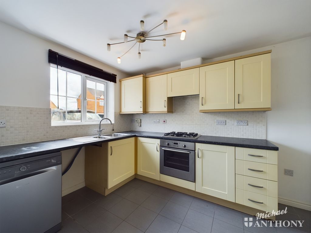 Property photo 2 of 16 Cam02773G0-Pr0152-Still005
