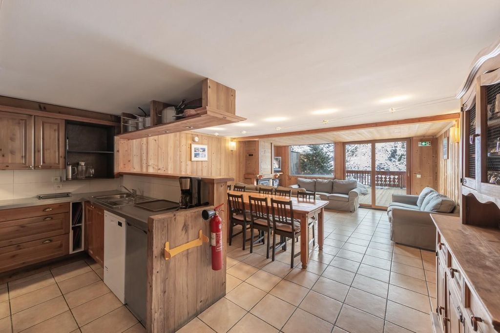 Property photo 2 of 13 Image