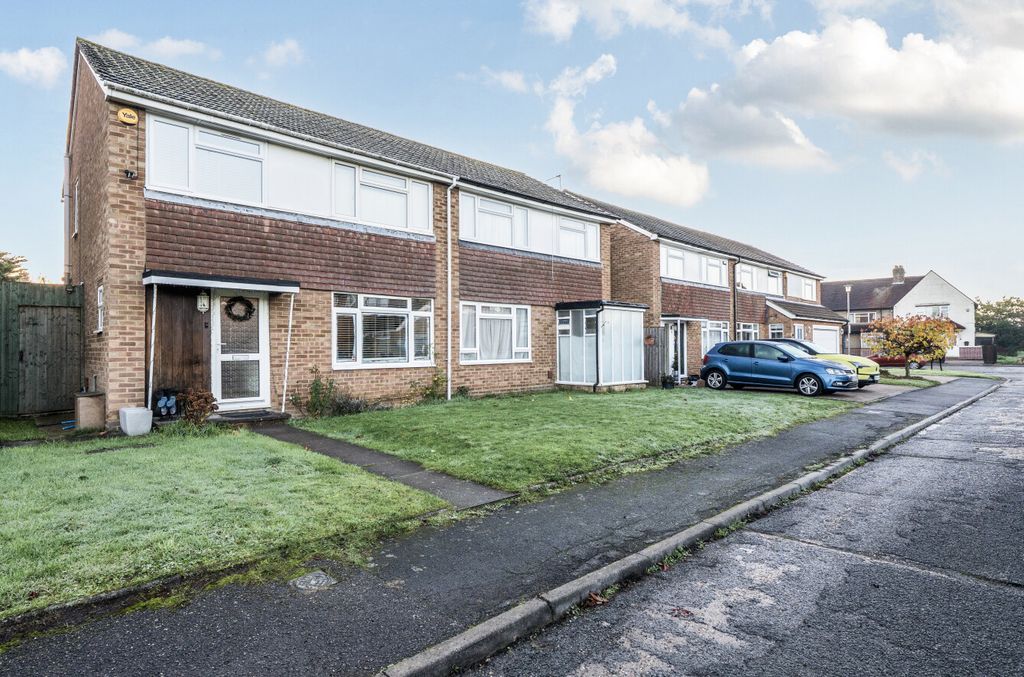 Property photo 1 of 16 1386225-2-693015d...