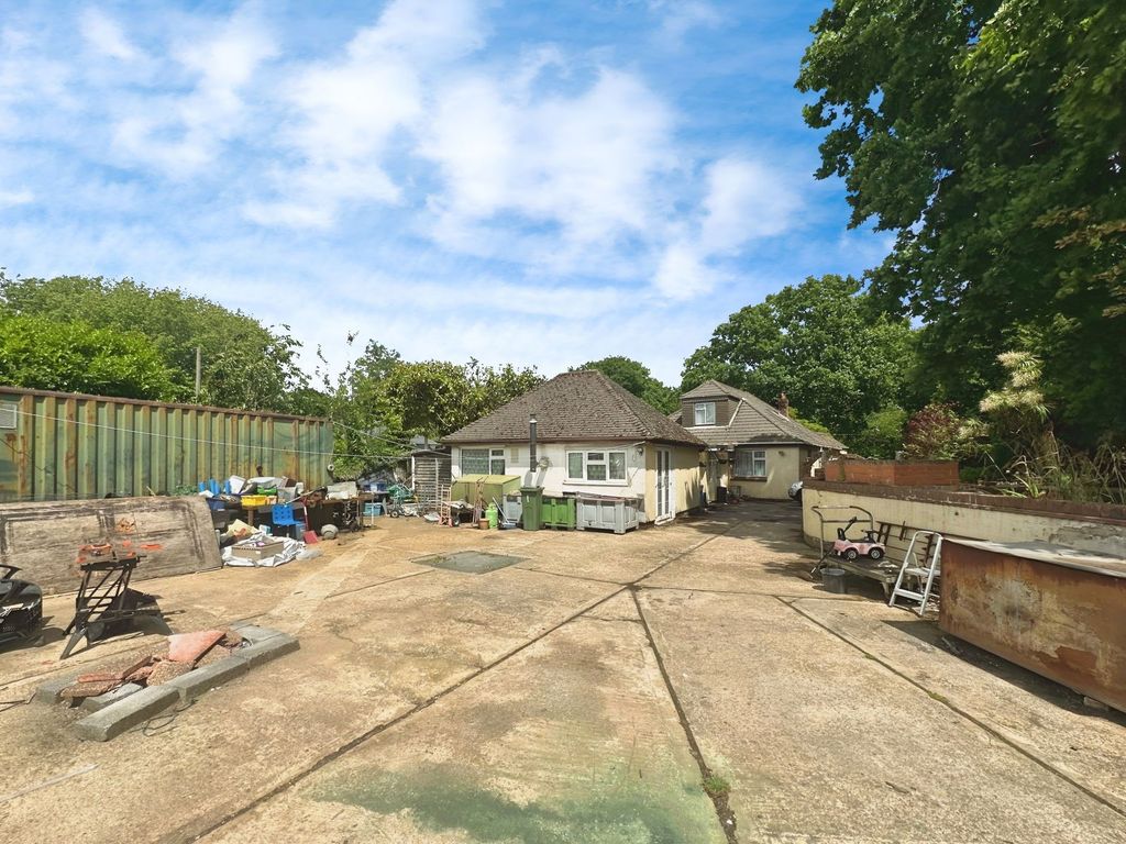 Property photo 1 of 21