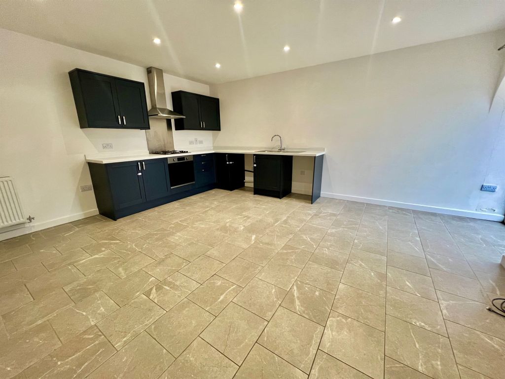 Property photo 2 of 15 Kitchen