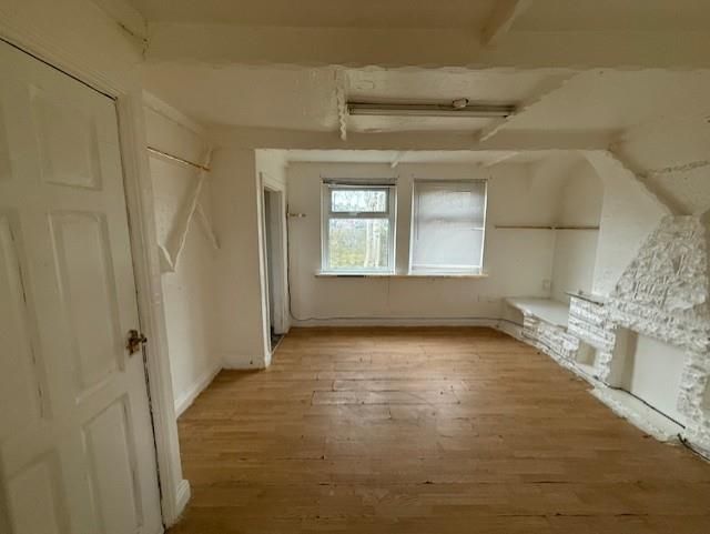 Property photo 3 of 8 3.Jpg