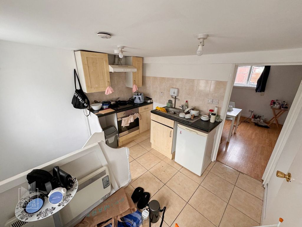 Property photo 3 of 7 Photo 1