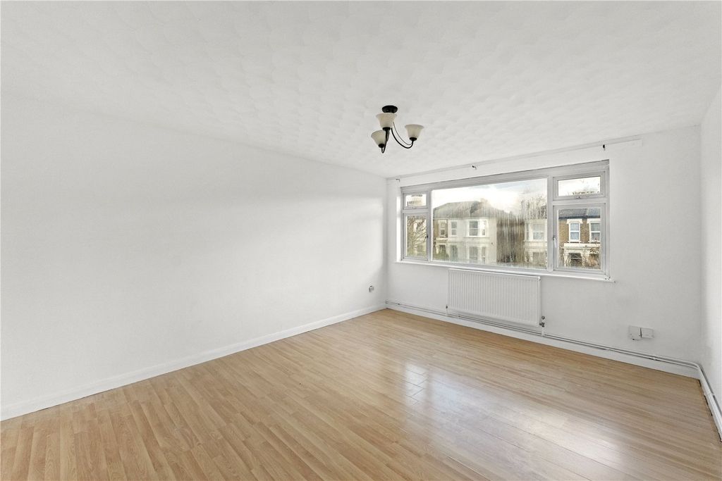 Property photo 3 of 14 Picture No. 09