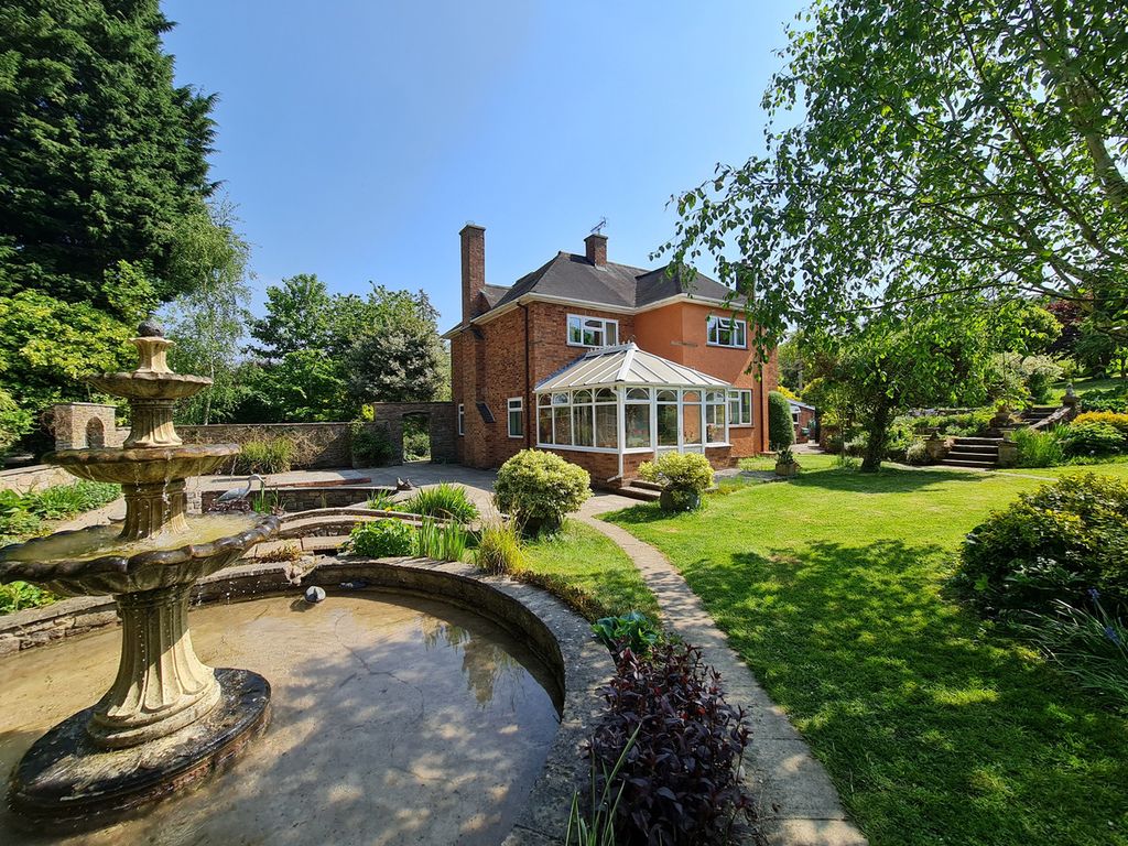 Property photo 1 of 45