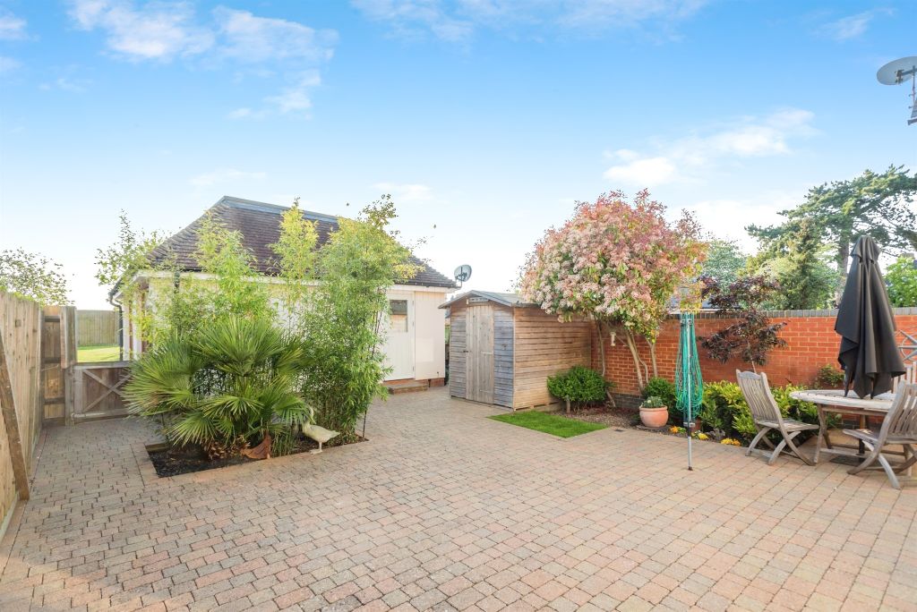 Property photo 3 of 15
