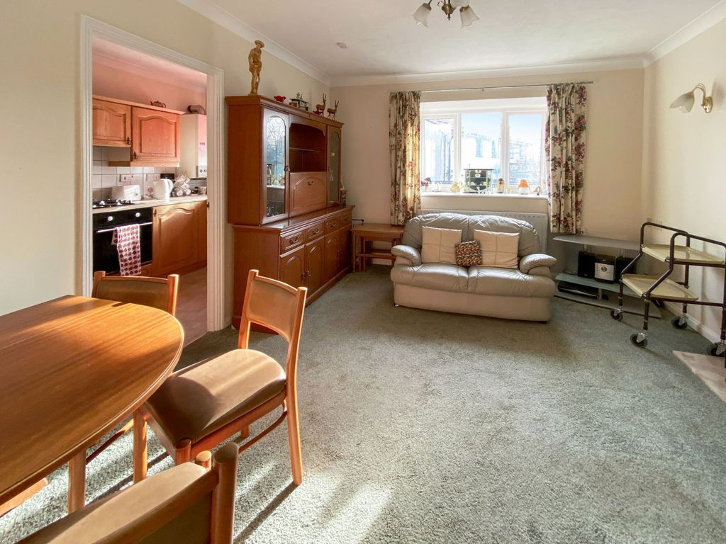 Property photo 2 of 10