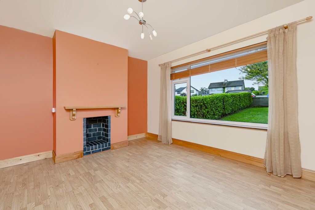 Property photo 3 of 45