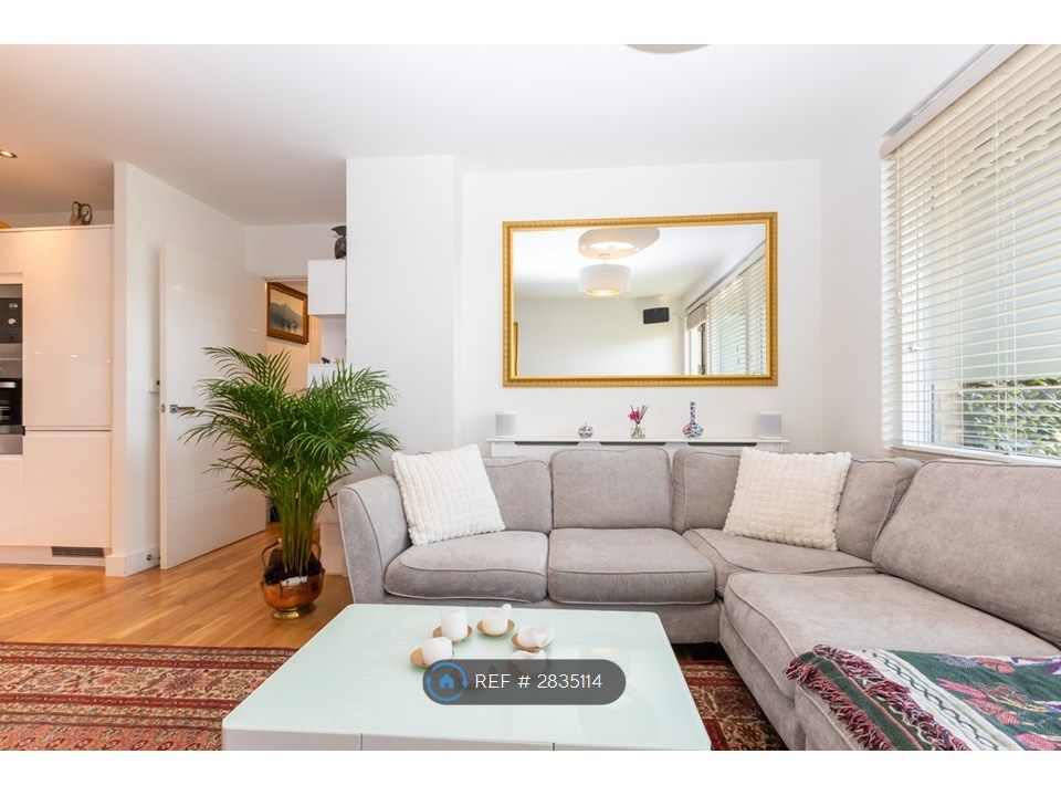 Property photo 3 of 27