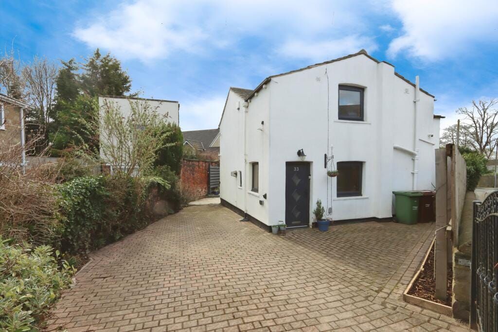 Property photo 1 of 24