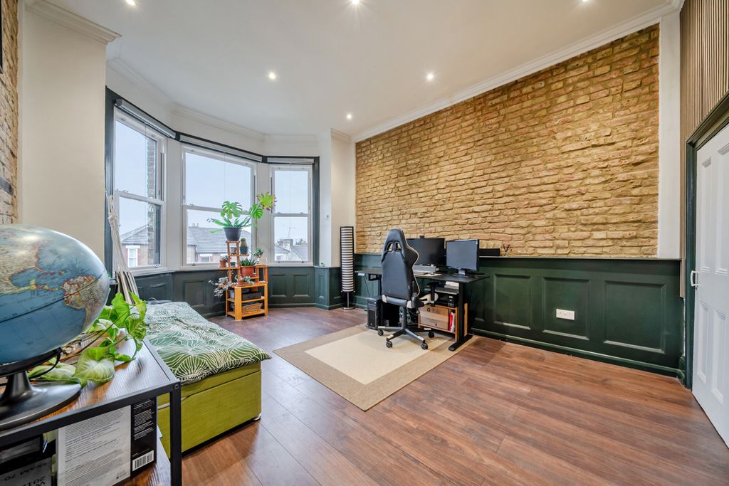 Property photo 3 of 23 1401850-7-6978B11...