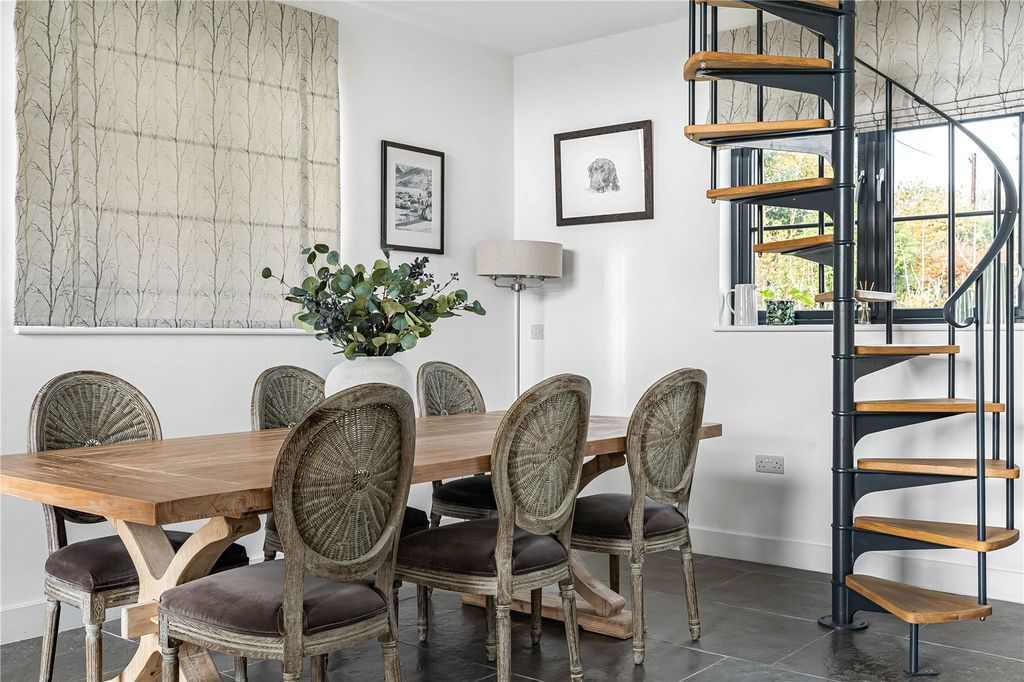 Property photo 3 of 26 Picture No. 22