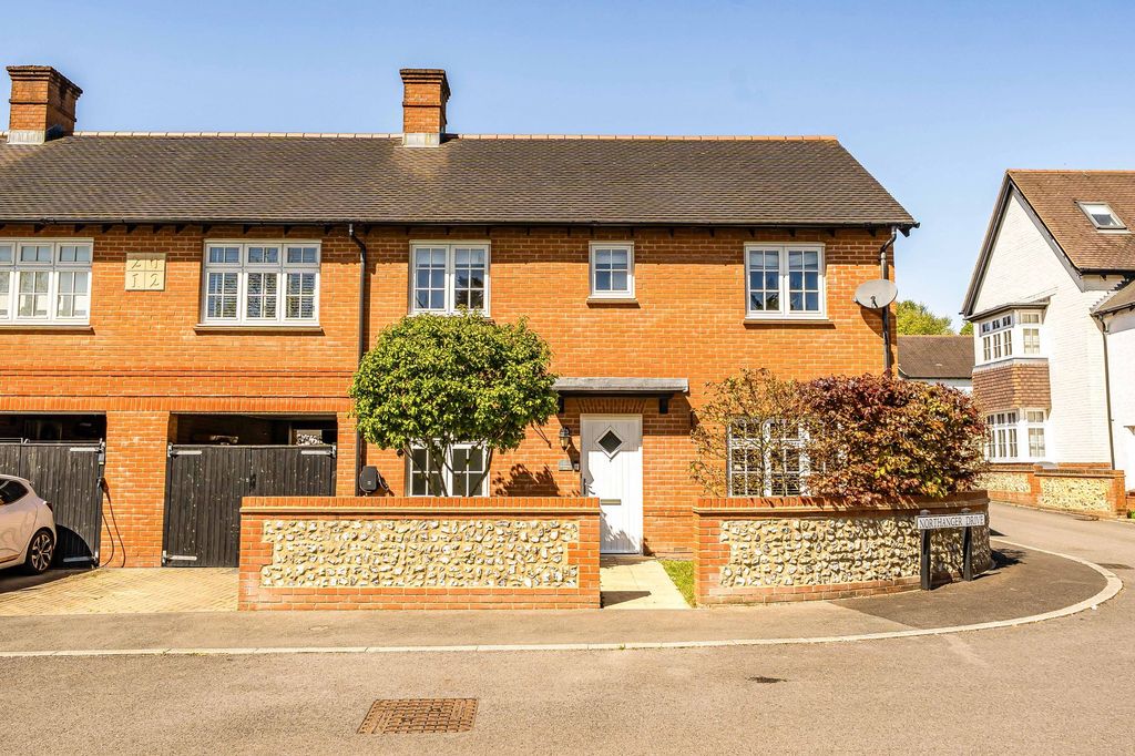 Property photo 1 of 23