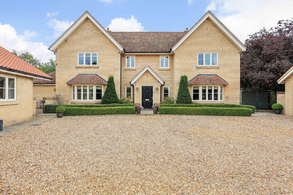 Property photo 2 of 27 2