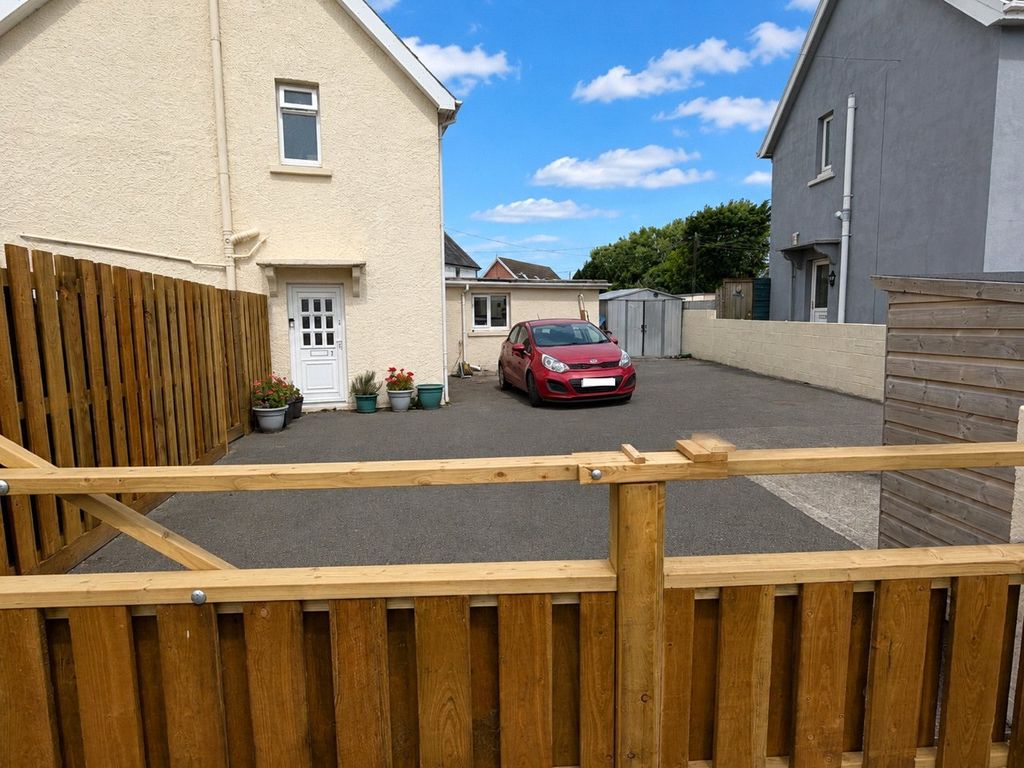 Property photo 1 of 30 Picture No. 14