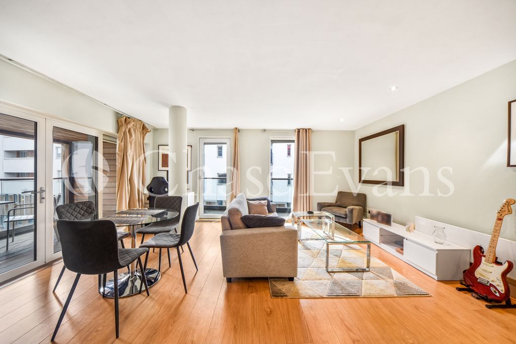 Property photo 1 of 18 Living Area