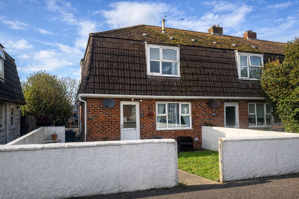 Property photo 1 of 21 External