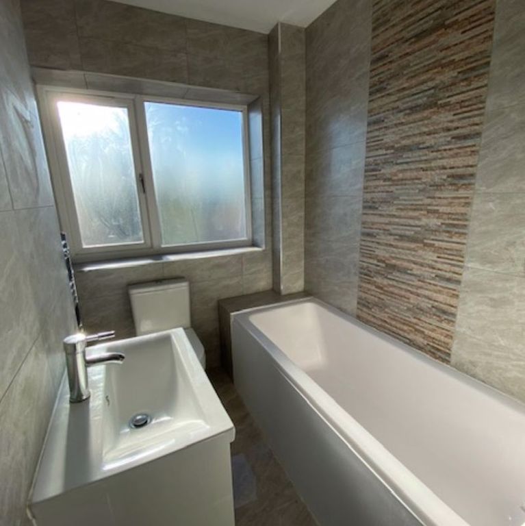 Property photo 3 of 11 Photo 7