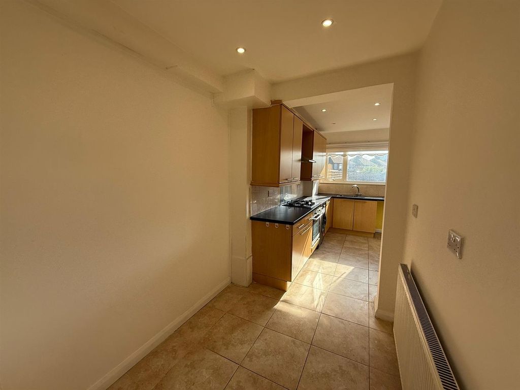 Property photo 3 of 14 Photo-2026-04-22-08-58-15.Jpg