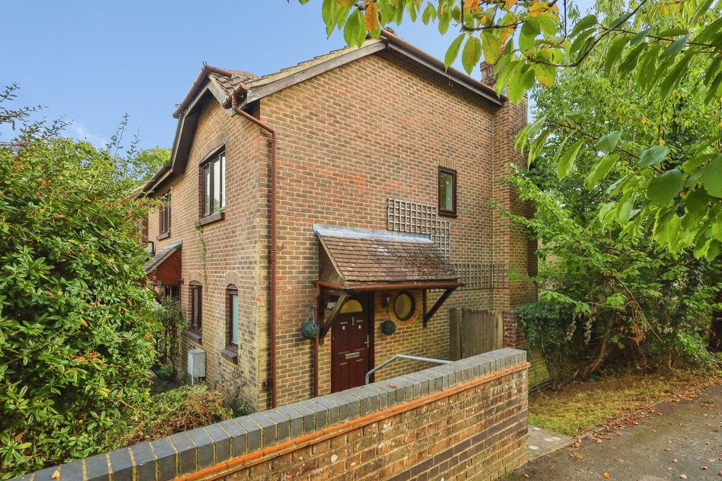 Property photo 1 of 17 Pbox-Img.Jpg