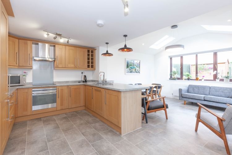 Property photo 2 of 9 190782
