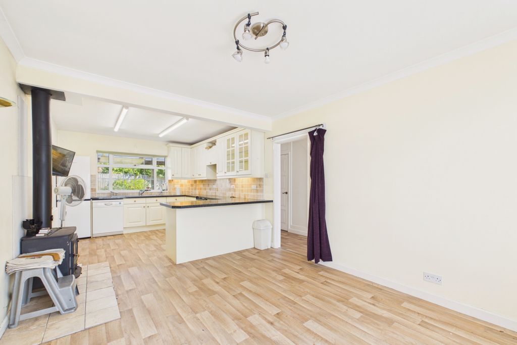 Property photo 2 of 13 Picture No. 03