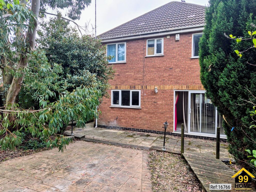 Property photo 3 of 18 Photo 2