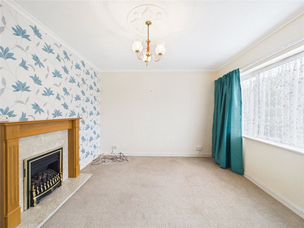 Property photo 2 of 20 Picture No. 11