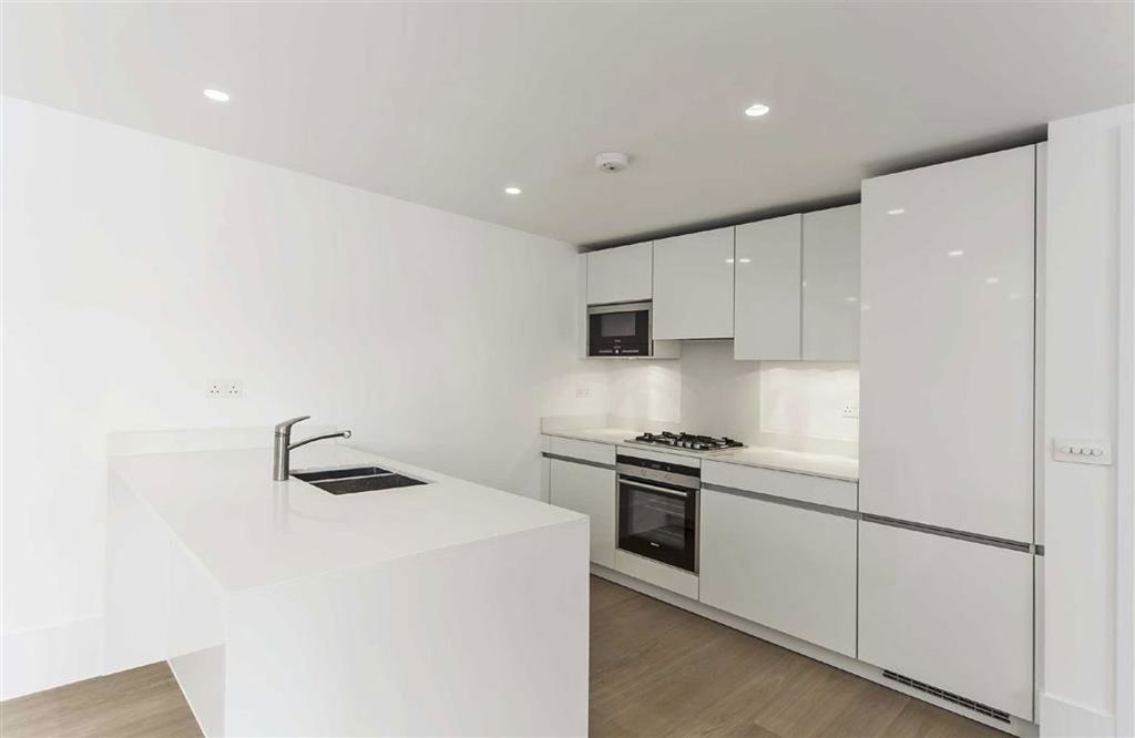 Property photo 3 of 6