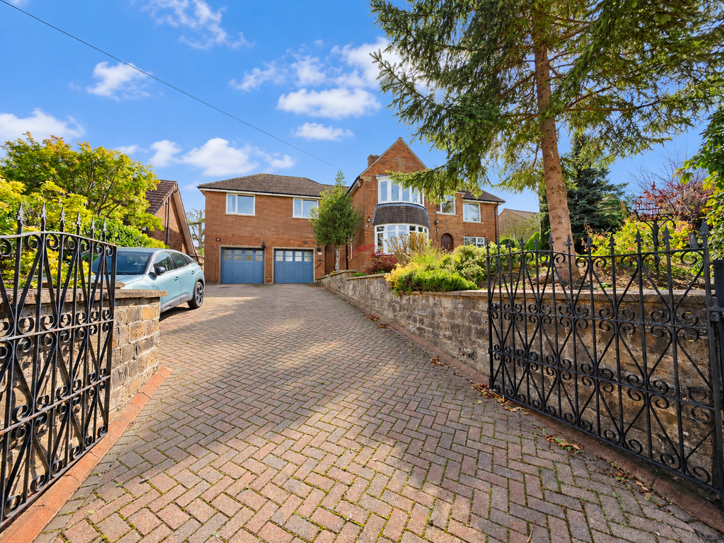 Property photo 1 of 31