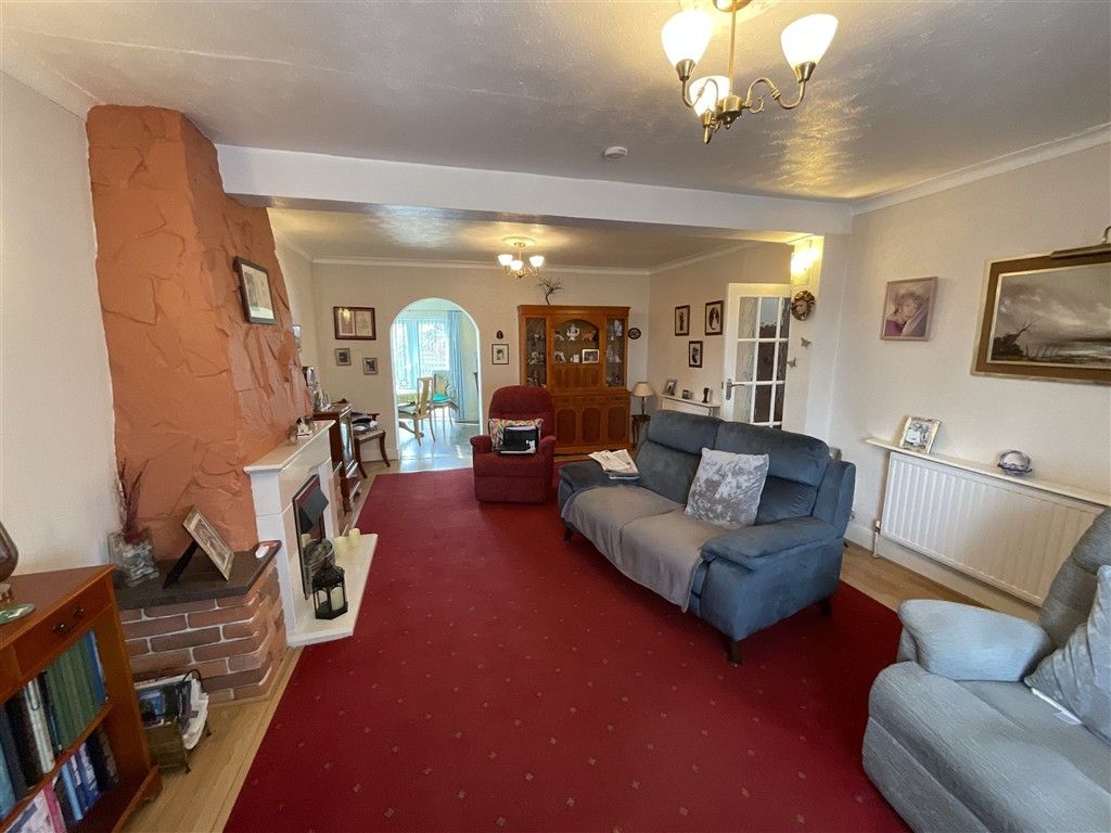 Property photo 3 of 4 Lounge