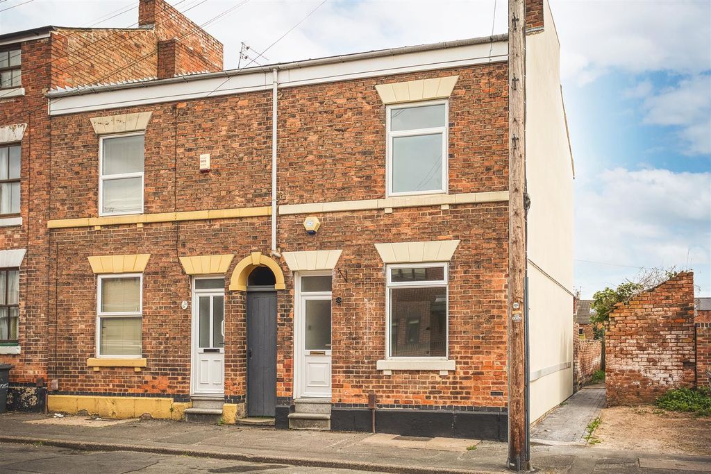 Property photo 1 of 16