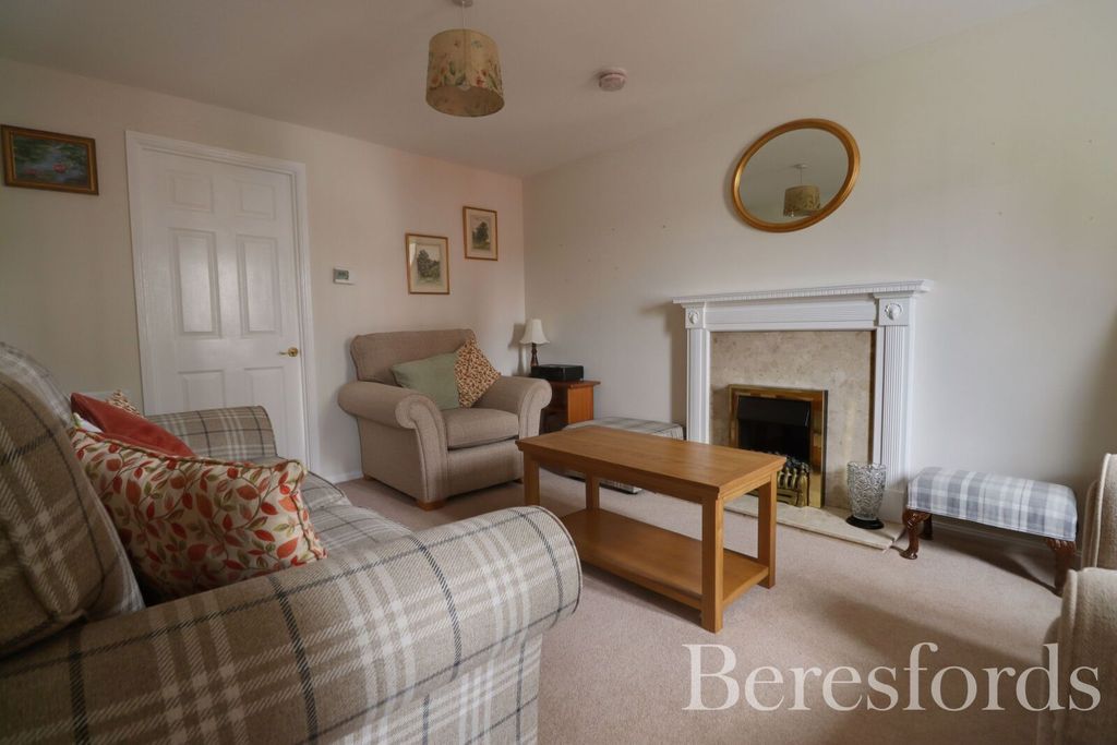 Property photo 3 of 16 Picture 3