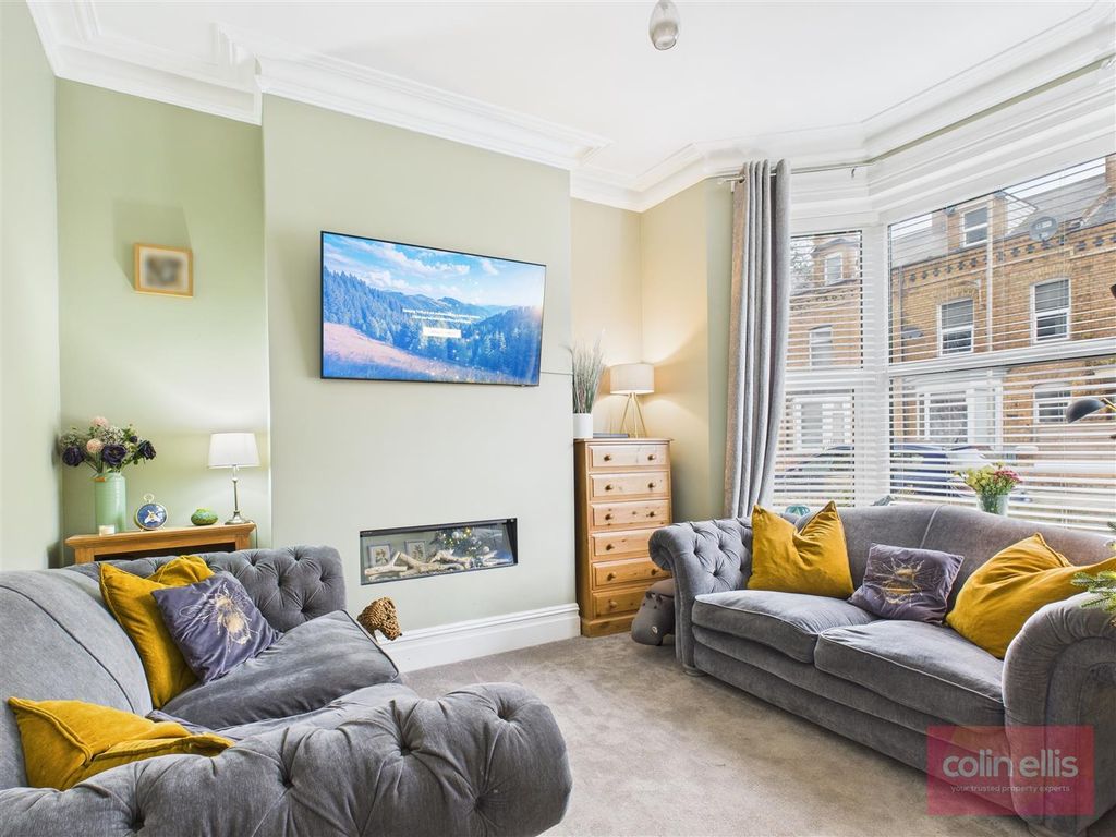 Property photo 2 of 24 Cam05075G0-Pr0254-Still003.Jpg