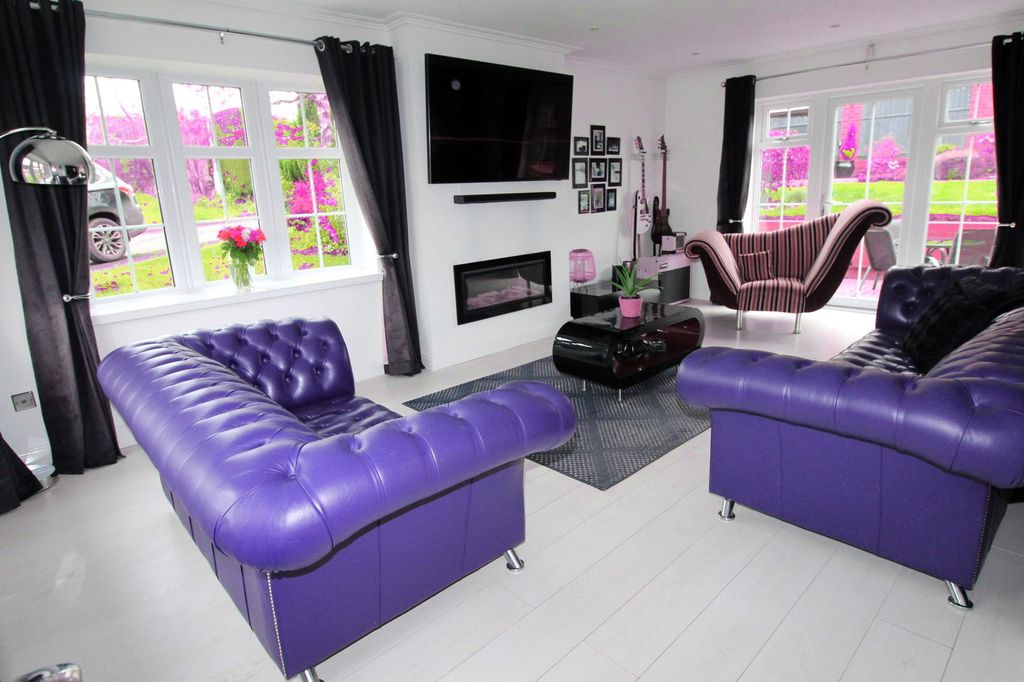 Property photo 2 of 30