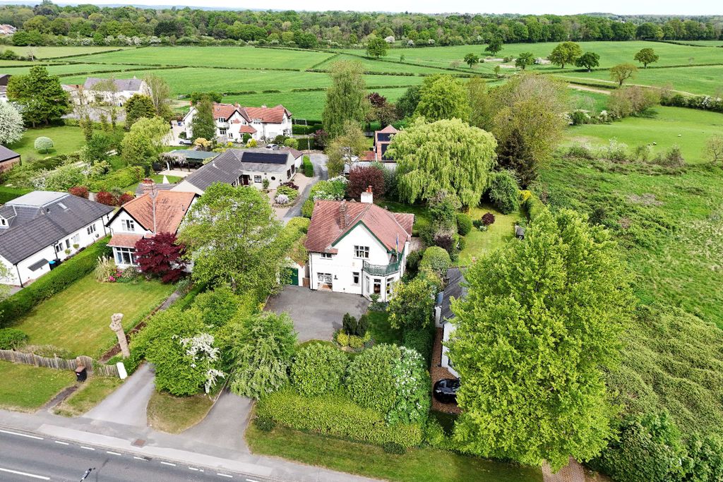 Property photo 2 of 33