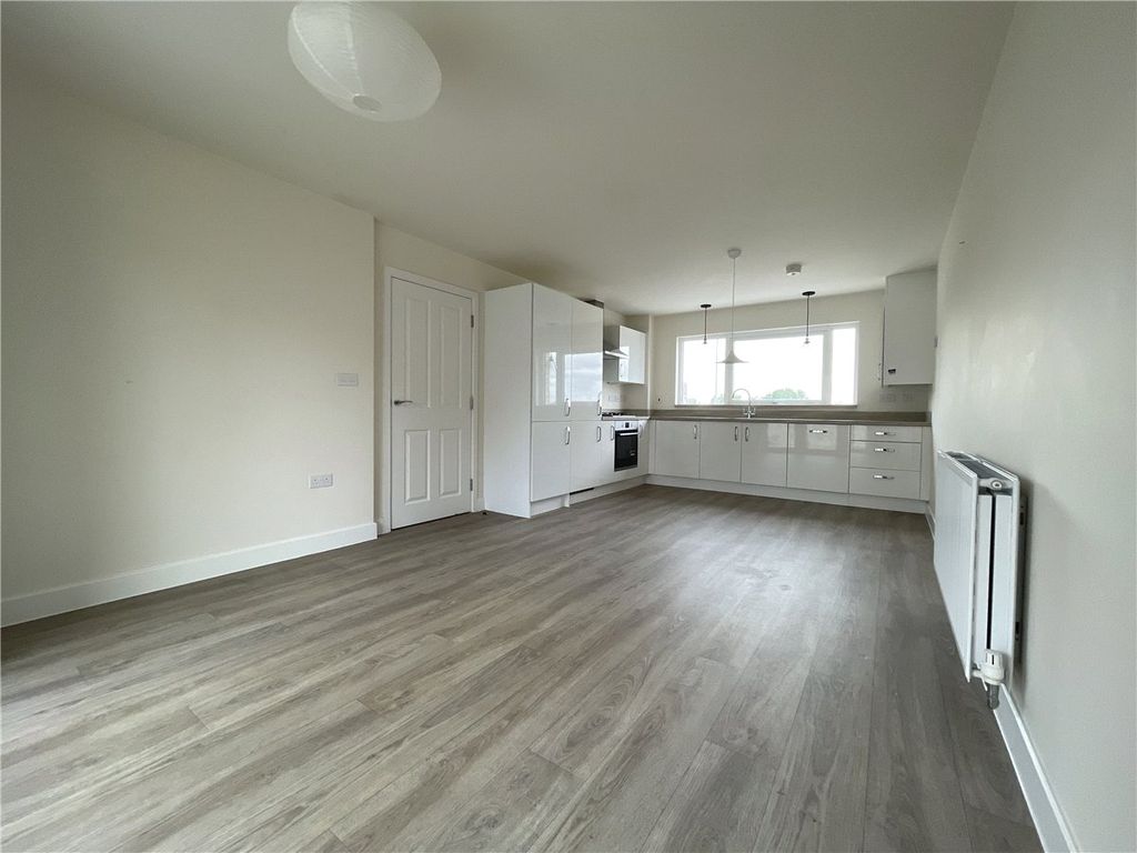 Property photo 3 of 10 Picture No. 05