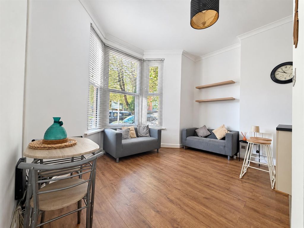 Property photo 2 of 8 87Fb748E-47A1-4098-90D0-Eea5520Cbd12.Png