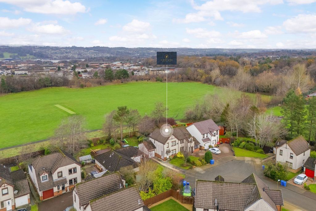 Property photo 2 of 26