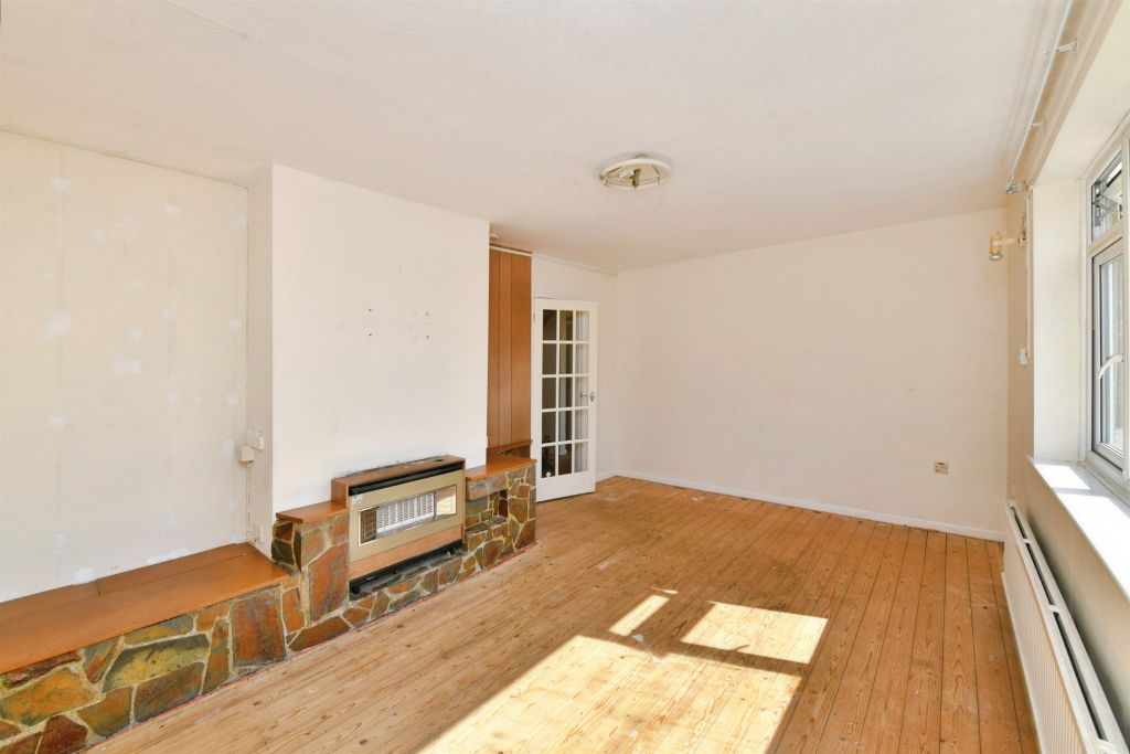 Property photo 3 of 22