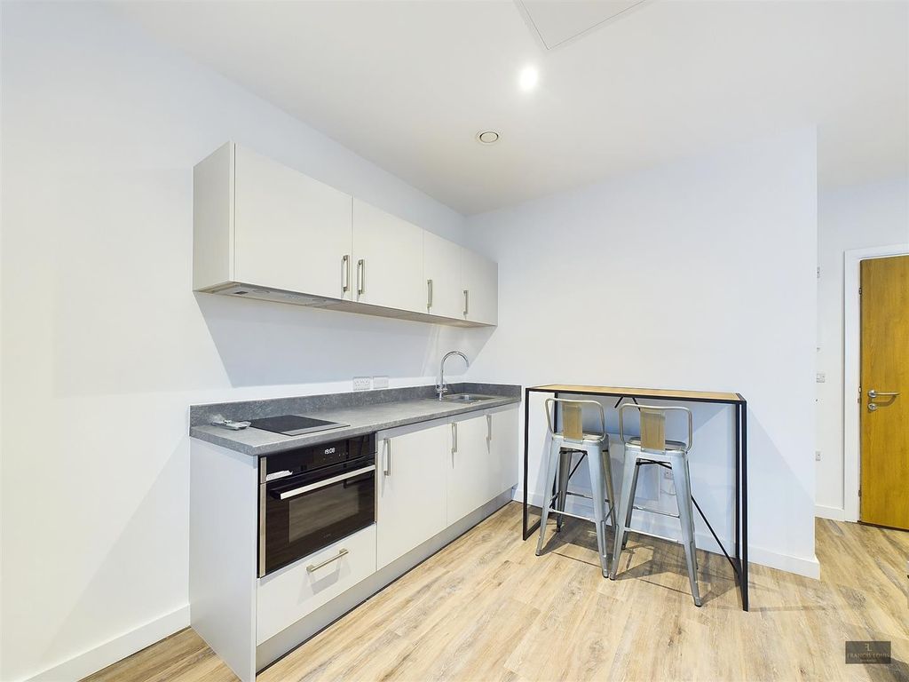 Property photo 2 of 6 Cam02887G0-Pr0332-Still005.Jpg