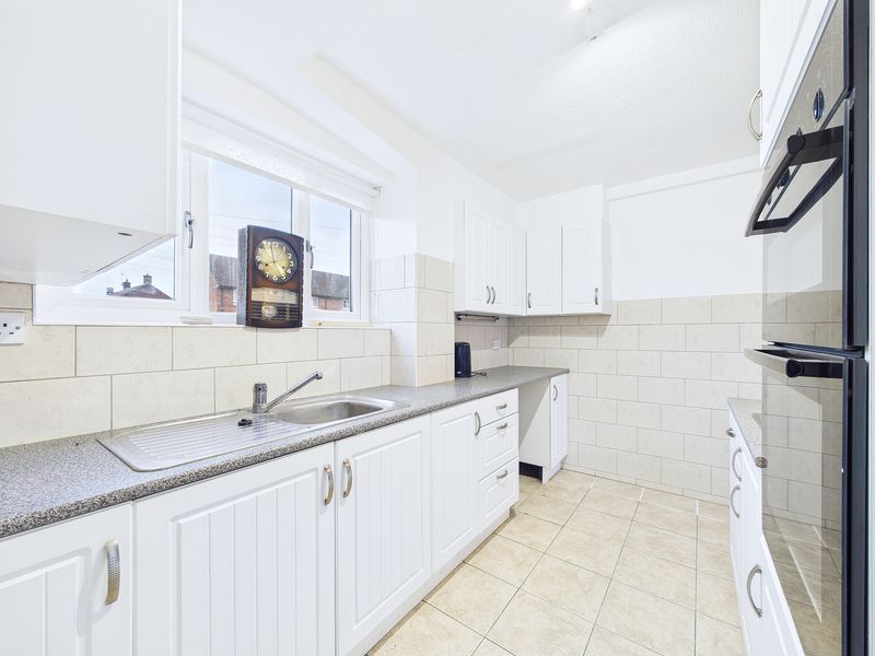 Property photo 3 of 17 Photo 4