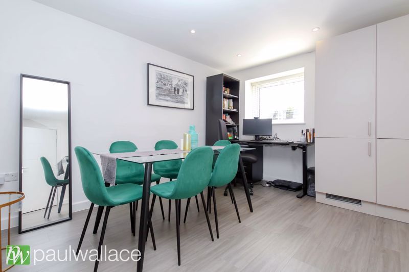 Property photo 3 of 9 Dining