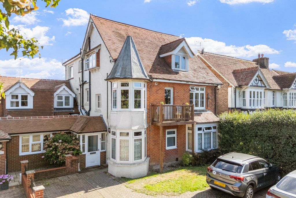 Property photo 3 of 16