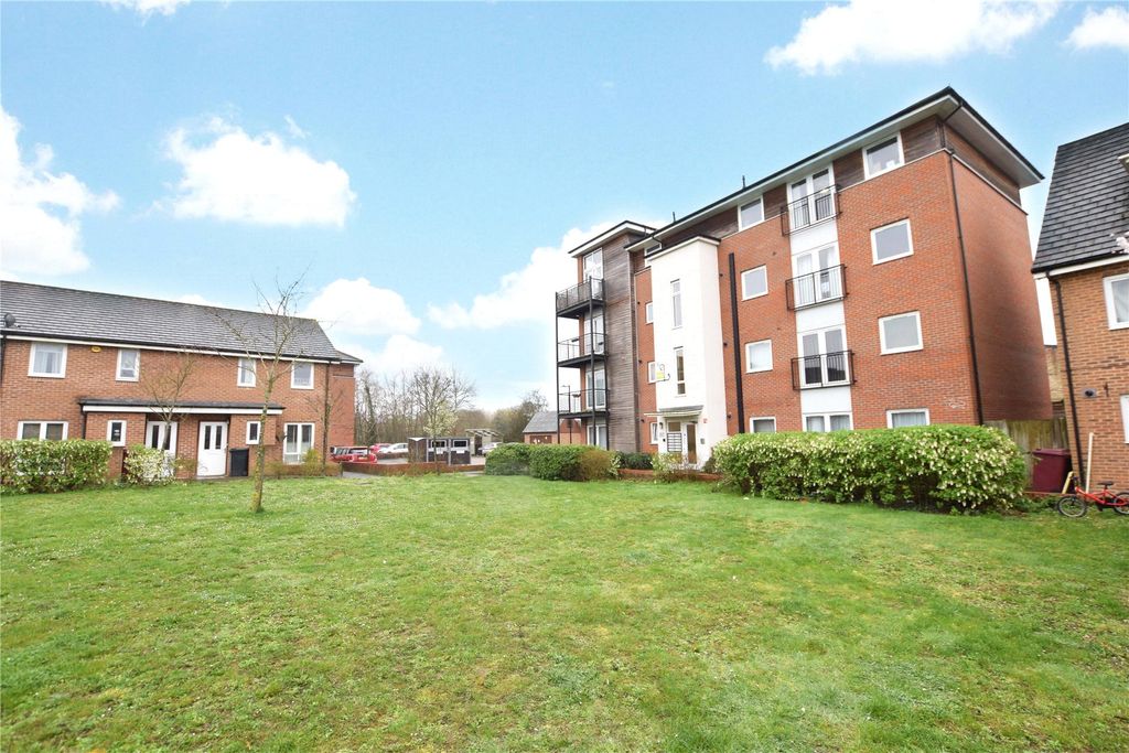 Property photo 1 of 7 Front