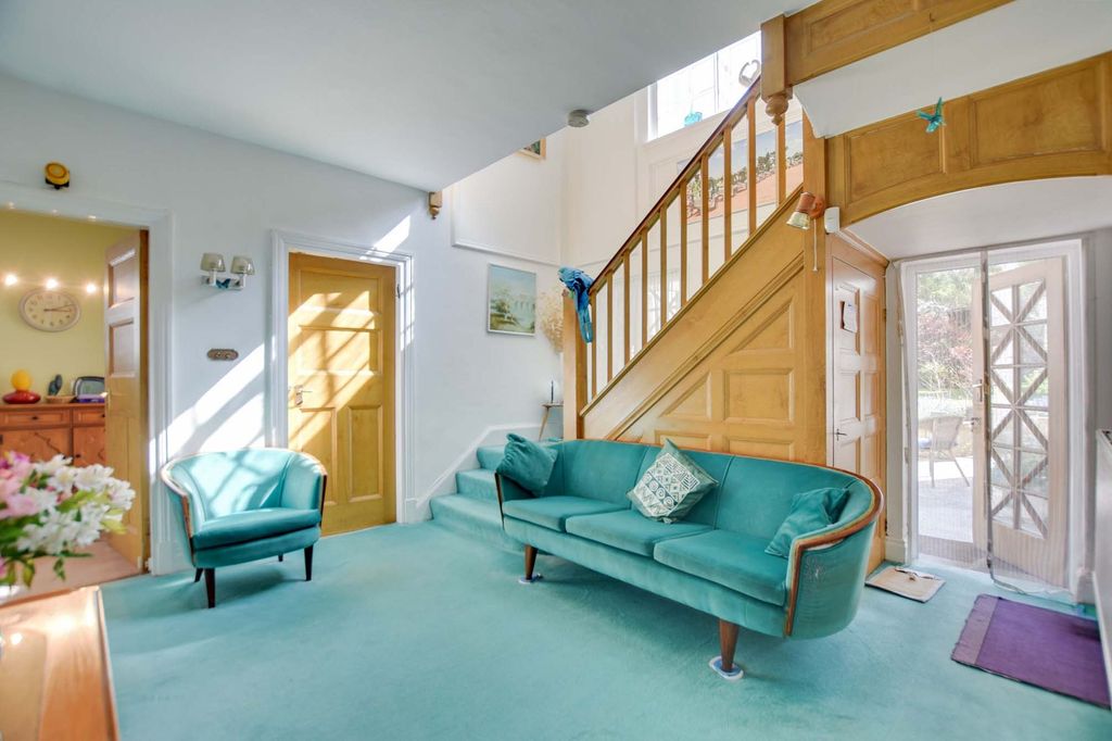Additional image 5 of 5 bed detached house for saleBarrington Road, Stoneygate, Leicester LE2